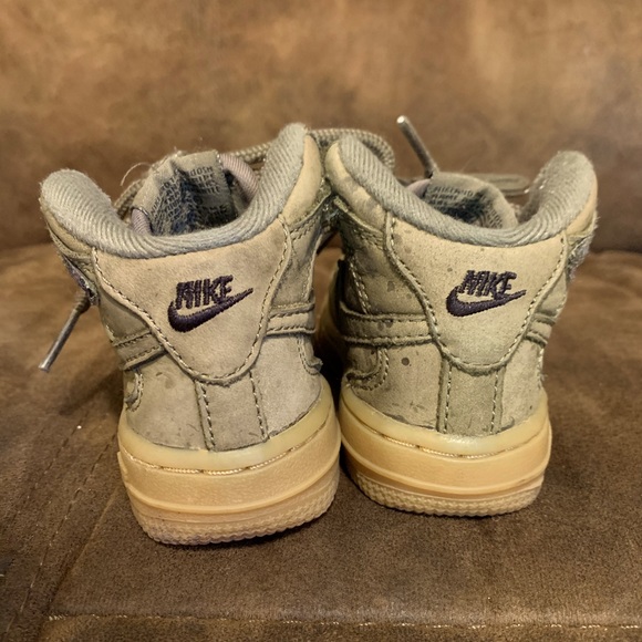 Army green Toddler high top Jordan’s - size 5C! - Picture 7 of 7